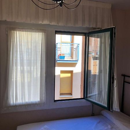 ホテル Habitacion Doble エステーリャ エクステリア 写真